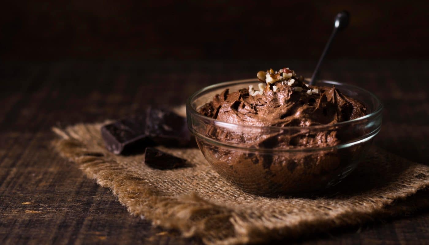 Une mousse au chocolat noir